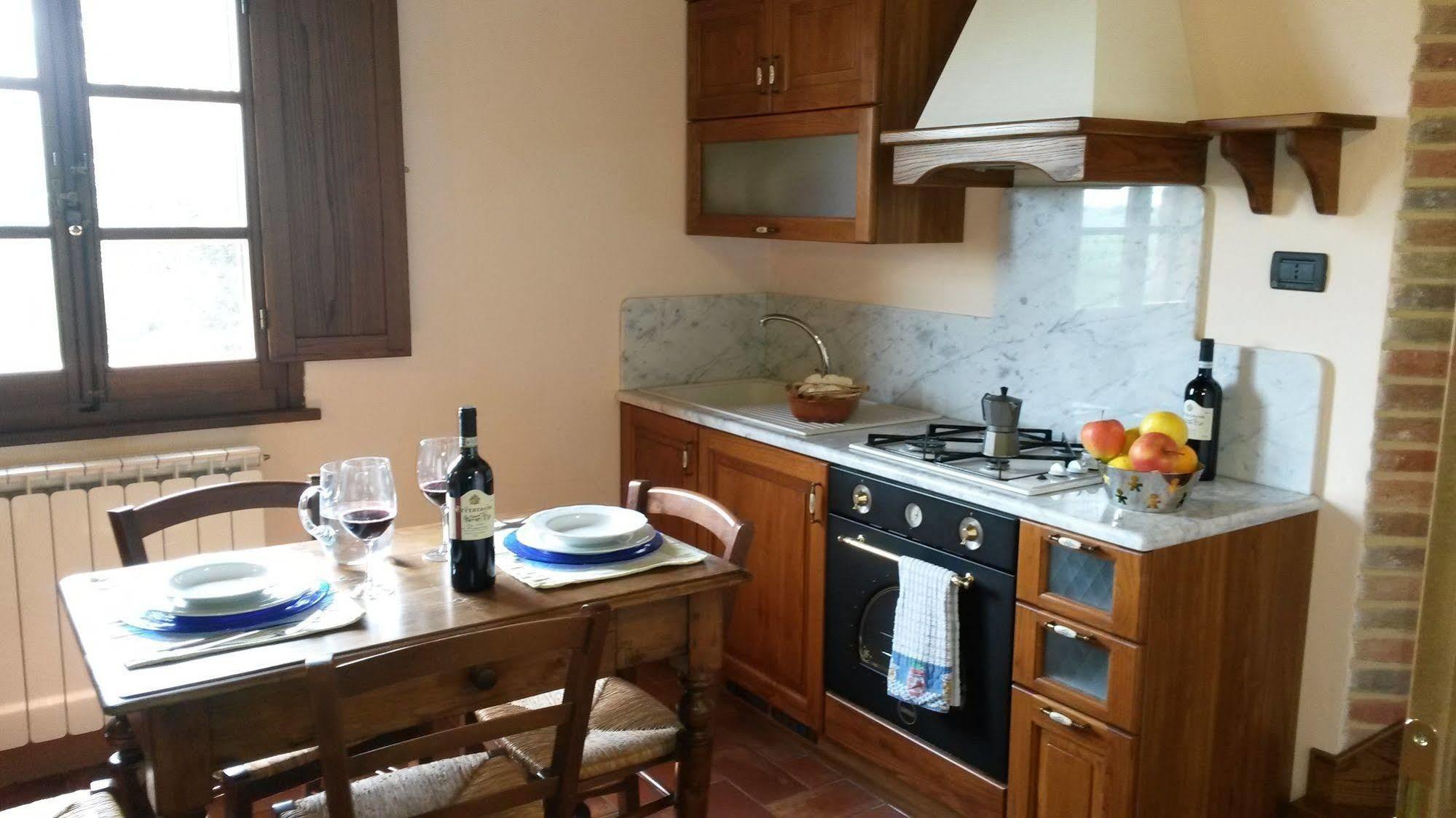 Agriturismo Terra Rossa Valiano Buitenkant foto