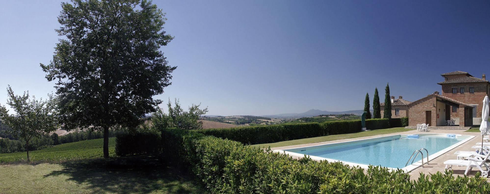 Agriturismo Terra Rossa Valiano Buitenkant foto